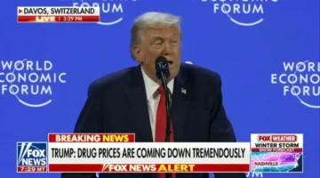 هجوم مباشر 32% فائدة.. ترامب يتهم شركات بطاقات الائتمان بالربا